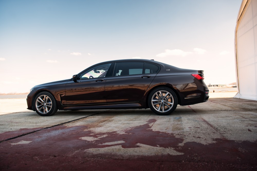 BMW M760Li xDrive